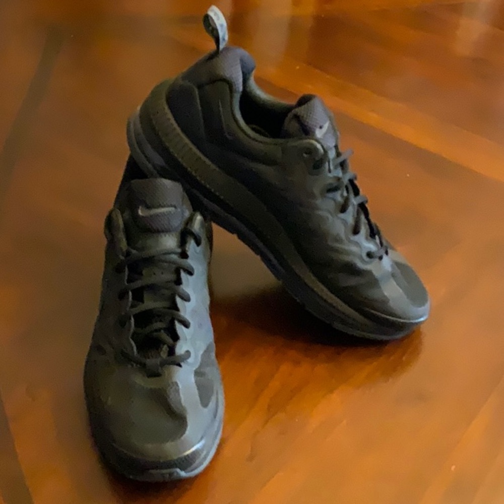 Nike Air Max Genome “Triple Black”, Men’s 10.5 M